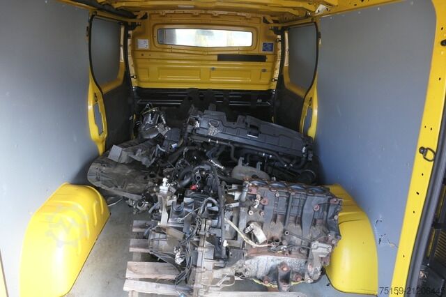 Panel van renault Trafic dCi 120 L2H1 3,0t Komfort