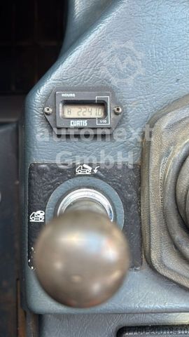 Autocarro con piattaforma di lavoro MULTICAR M26 4x4 Hubwagen *kein Rost* Iveco Motor