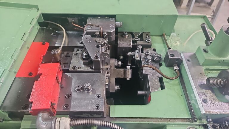 Máquina de fazer parafusos CARLO SALVI PSV