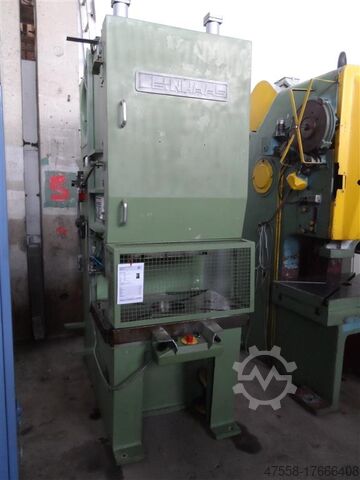 Pers met enkele kolom - hydraulisch LEINHAAS DWP 63 CN