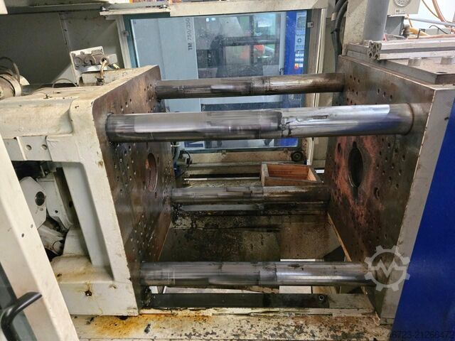 μηχανή χύτευσης με έγχυση Battenfeld TM 75/350