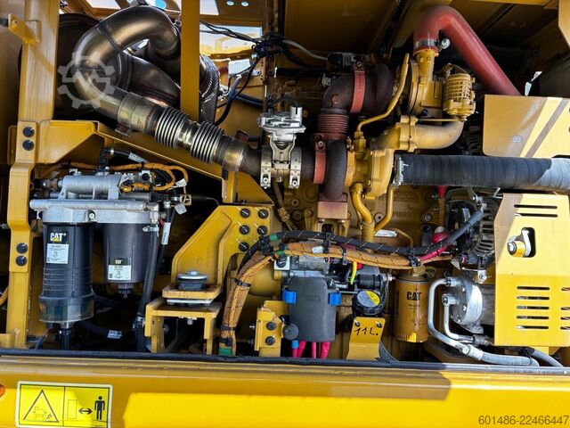 Escavatore gommato CATERPILLAR M318-07 Erst 2800 Betriebsstunden