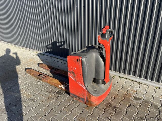 Raklapemelő Linde T16