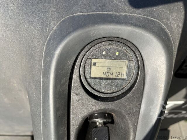 Wózek niskiego podnoszenia Linde T16