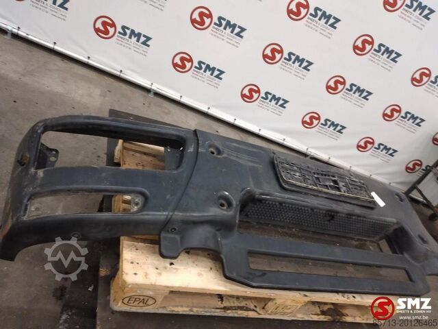 Zderzak Iveco Occ voorbumper + bumper links Iveco Trakker 504221