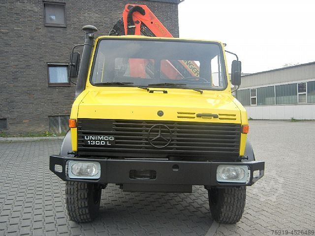 Overige Mercedes-Benz UNIMOG 1300L mit großem Kran + Funkfernsteuerung