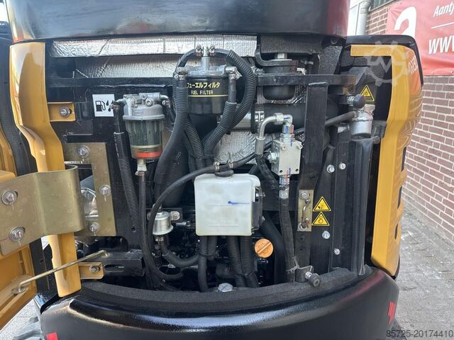 Minigraver Sany SY26U Cabine - Gebruikt