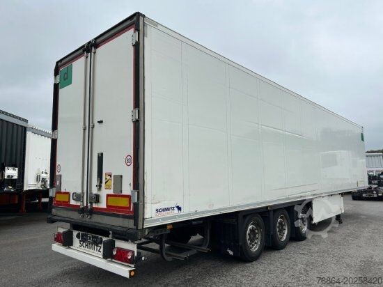 Alçak şasi dorse SCHMITZ SCB S3B KüHLAUFLIEGER, TK SLXE 400, BLUMENBREITE