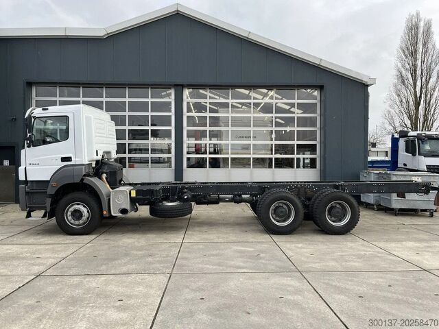 Kabinli şasi Mercedes-Benz Axor 3344 6x4 Chassis Cabin