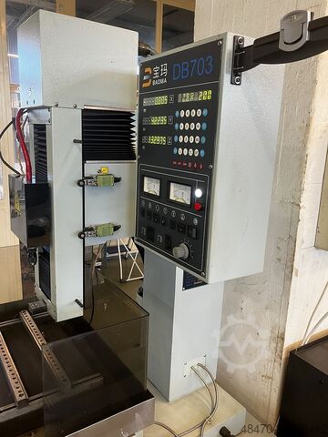 μηχάνημα διάτρησης οπών EDM BAOMA DB 703