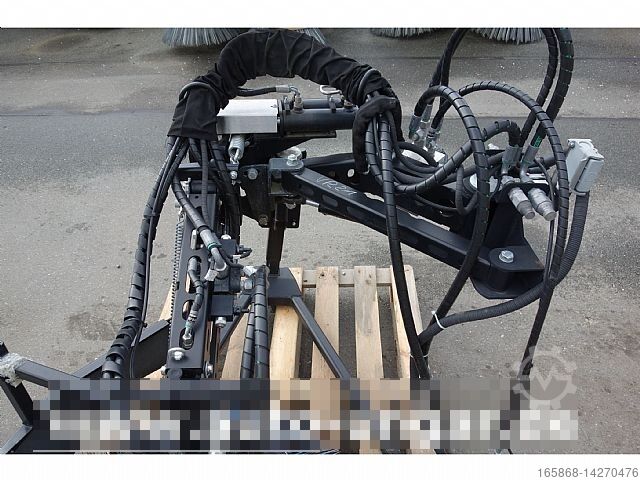 Wegwerker Schmidt 3. Besen Nilfisk JungoJet CityRanger 3500 Multigo