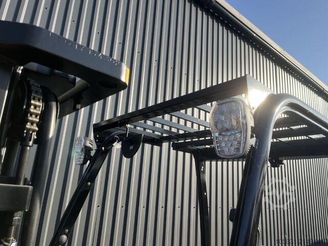 Elektrický 3kolový vysokozdvižný vozík Hyundai 18BT-9U