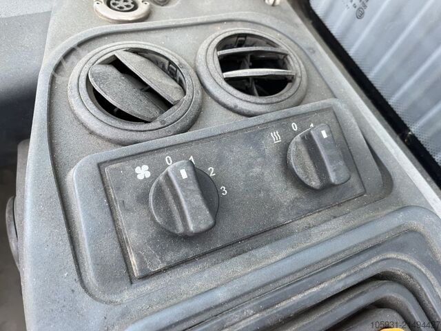 Elektrický 4kolový vysokozdvižný vozík Jungheinrich EFG535k