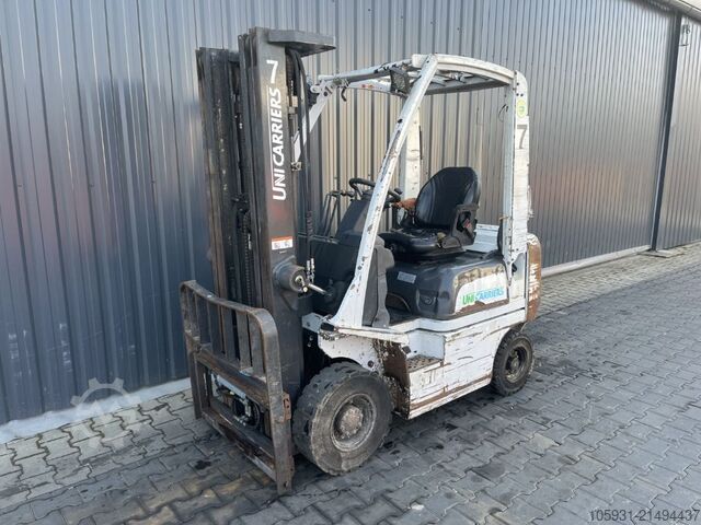 Diesel truckar UniCarriers Y1D1A15Q