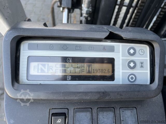 Diesel truckar UniCarriers Y1D1A15Q