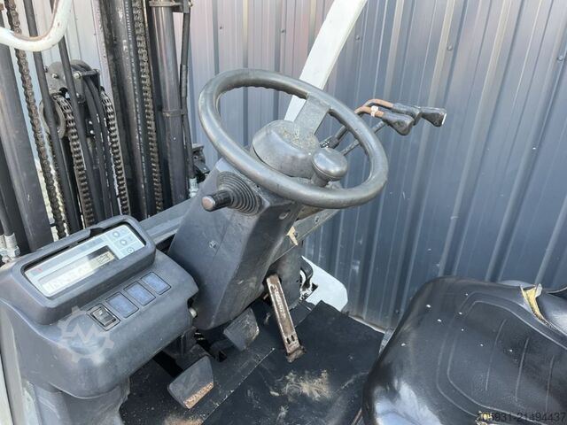 Diesel truckar UniCarriers Y1D1A15Q