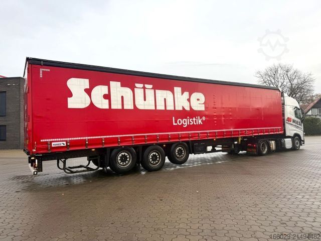 Auflieger mit Pritsche & Plane SCHMITZ CARGOBULL SCB Speed Curtainsider Top Zustand