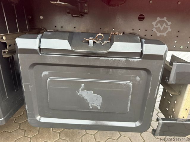 Auflieger mit Pritsche & Plane SCHMITZ CARGOBULL SCB Speed Curtainsider Top Zustand