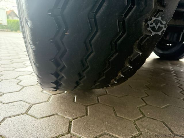 Auflieger mit Pritsche & Plane SCHMITZ CARGOBULL SCB Speed Curtainsider Top Zustand