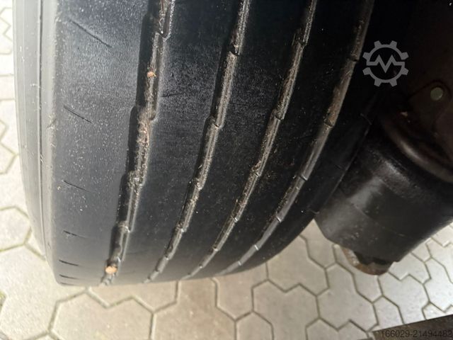 Auflieger mit Pritsche & Plane SCHMITZ CARGOBULL SCB Speed Curtainsider Top Zustand