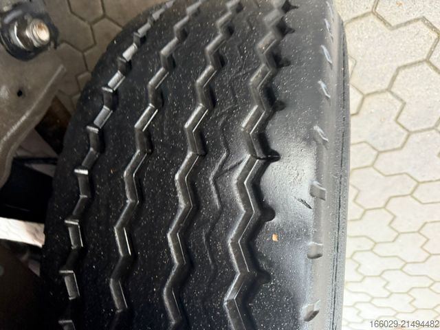 Auflieger mit Pritsche & Plane SCHMITZ CARGOBULL SCB Speed Curtainsider Top Zustand