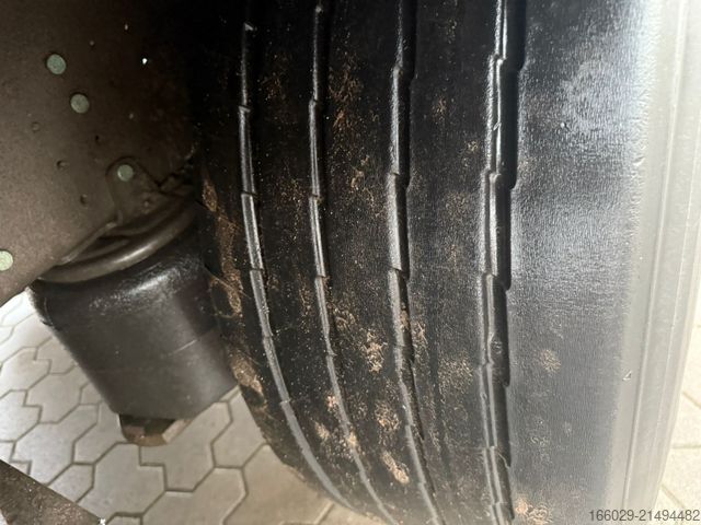 Auflieger mit Pritsche & Plane SCHMITZ CARGOBULL SCB Speed Curtainsider Top Zustand