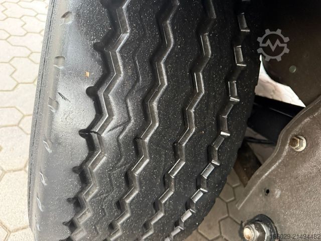 Auflieger mit Pritsche & Plane SCHMITZ CARGOBULL SCB Speed Curtainsider Top Zustand