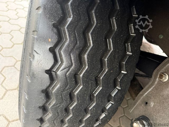 Auflieger mit Pritsche & Plane SCHMITZ CARGOBULL SCB Speed Curtainsider Top Zustand