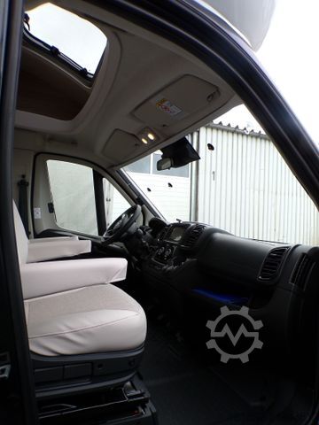 Félintegrált lakóautó BÜRSTNER Limited T 660 Tageszulassung / Winterpaket, Safe