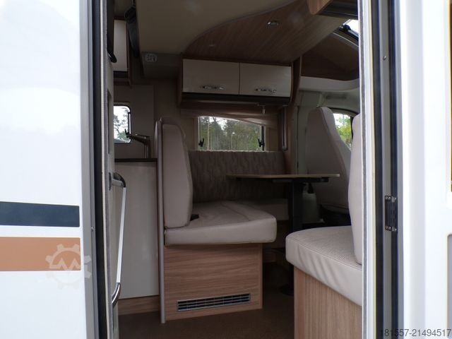 Félintegrált lakóautó BÜRSTNER Limited T 660 Automatik, Winterpaket, Hubbett