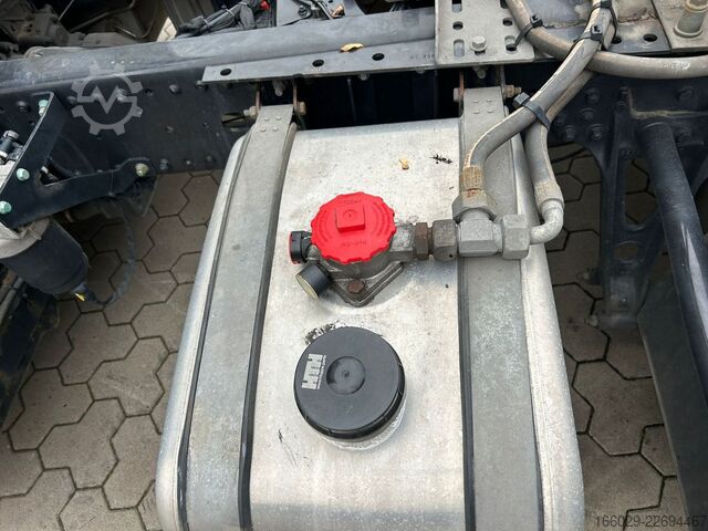 Standard dragbil MAN TGX 18.510 mit Hydraulik Guter Zustand
