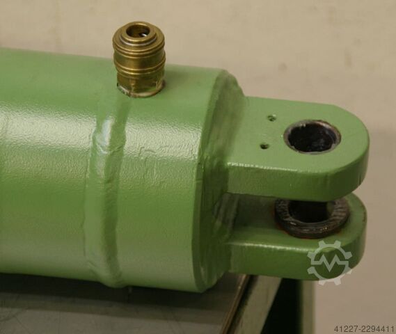 Hydraulische cilinder unbekannt Hub 940 mm Kolbenstange 60 mm