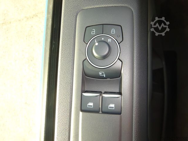 Minibüs FORD Tourneo Custom Sport 320 L1 AWD Stndhz Matrix