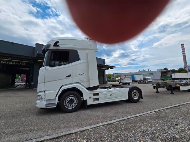 Ciężarówka do przewozu materiałów niebezpiecznych DAF XG+ 480 FT ADR EXII