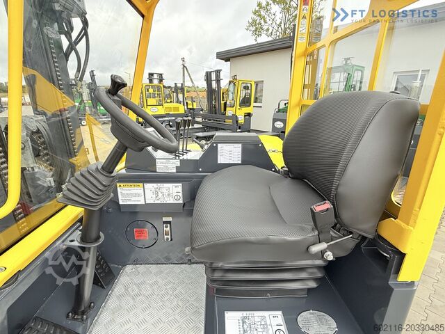 Čtyřsměrný vysokozdvižný vozík Combilift CB4000 TRIPLEX 5200 FREE-LIFT POSITIONER