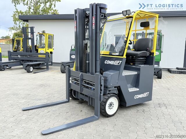 Čtyřsměrný vysokozdvižný vozík Combilift CB4000 TRIPLEX 5200 FREE-LIFT POSITIONER