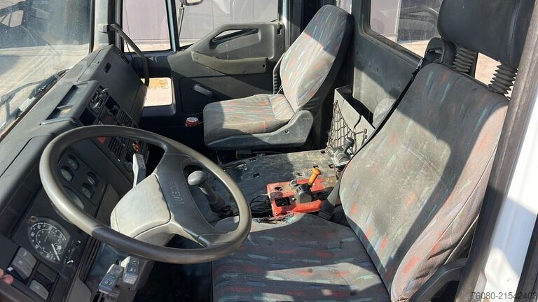 Volquete Iveco Eurocargo 260 E 27 (MANUAL PUMP / POMPE MANUELL...