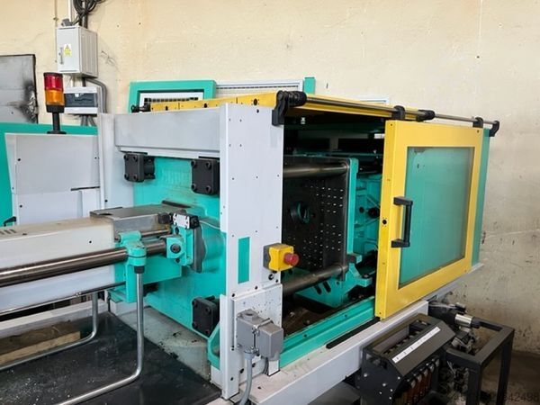 Injection molding machine Arburg 420C 800-250