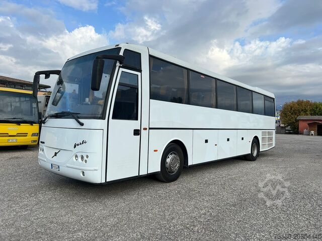 Turistički autobus VOLVO AUTOBUS GRANTURISMO B 12