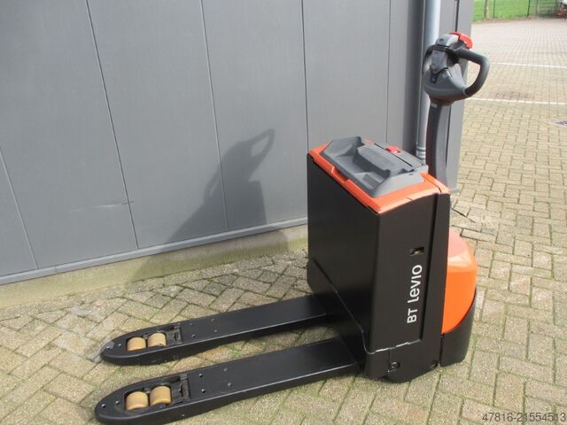 Niederhubwagen TOYOTA LWE180