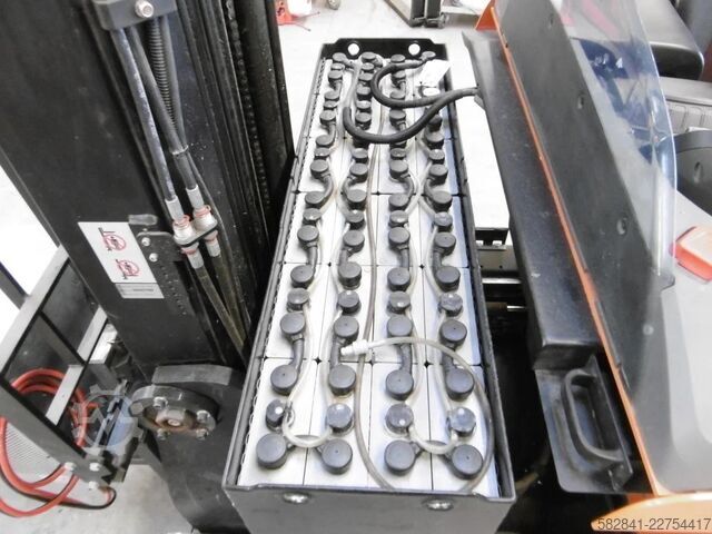 Carretillas retráctiles BT RRE 160