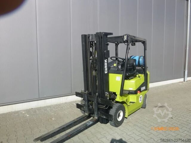 Carretillas elevadoras de GLP CLARK CGP 16