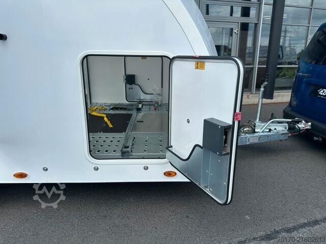 Dodávka na přepravu automobilů Brian James Race Sport / Länge: 5,03 m / 3.000 kg