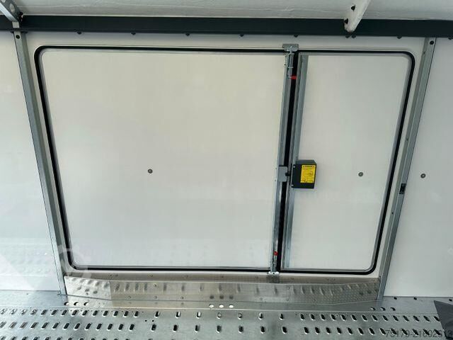 Dodávka na přepravu automobilů Brian James Race Sport / Länge: 5,03 m / 3.000 kg