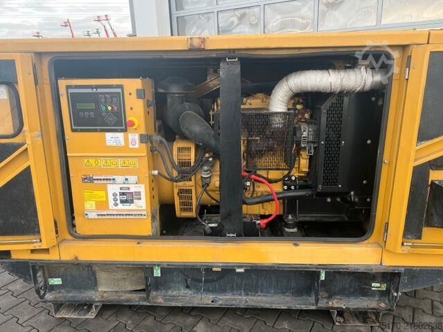 Macchina edile CAT DE88E3 / Stromerzeuger / 80KVA / 2015 / 14.180h