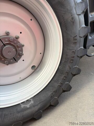 Ciągnik Massey Ferguson MF 8S. 205 Dyna VT