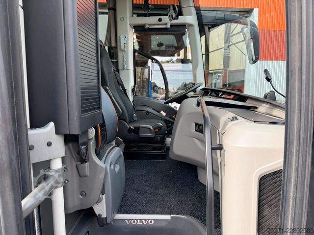 Autobus granturismo VOLVO 9900 HD, TOP