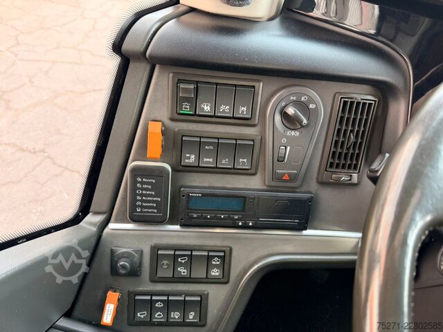 Autobus granturismo VOLVO 9900 HD, TOP