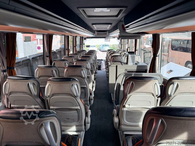 Autobus granturismo VOLVO 9900 HD, TOP