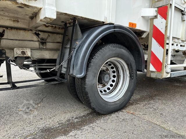 Vuilniswagen Mercedes-Benz 515 CDI Müllpresswagen Seitenlader Klima